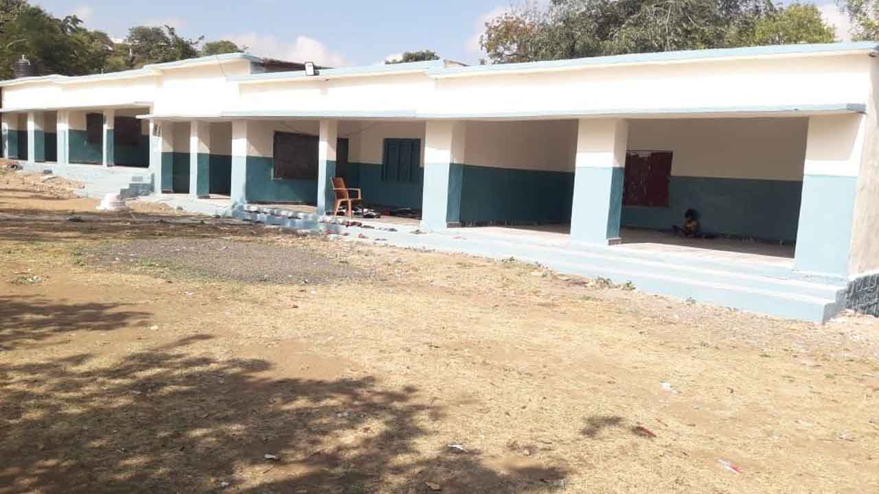 ప్రభుత్వ బడులు మెరిసేలా..