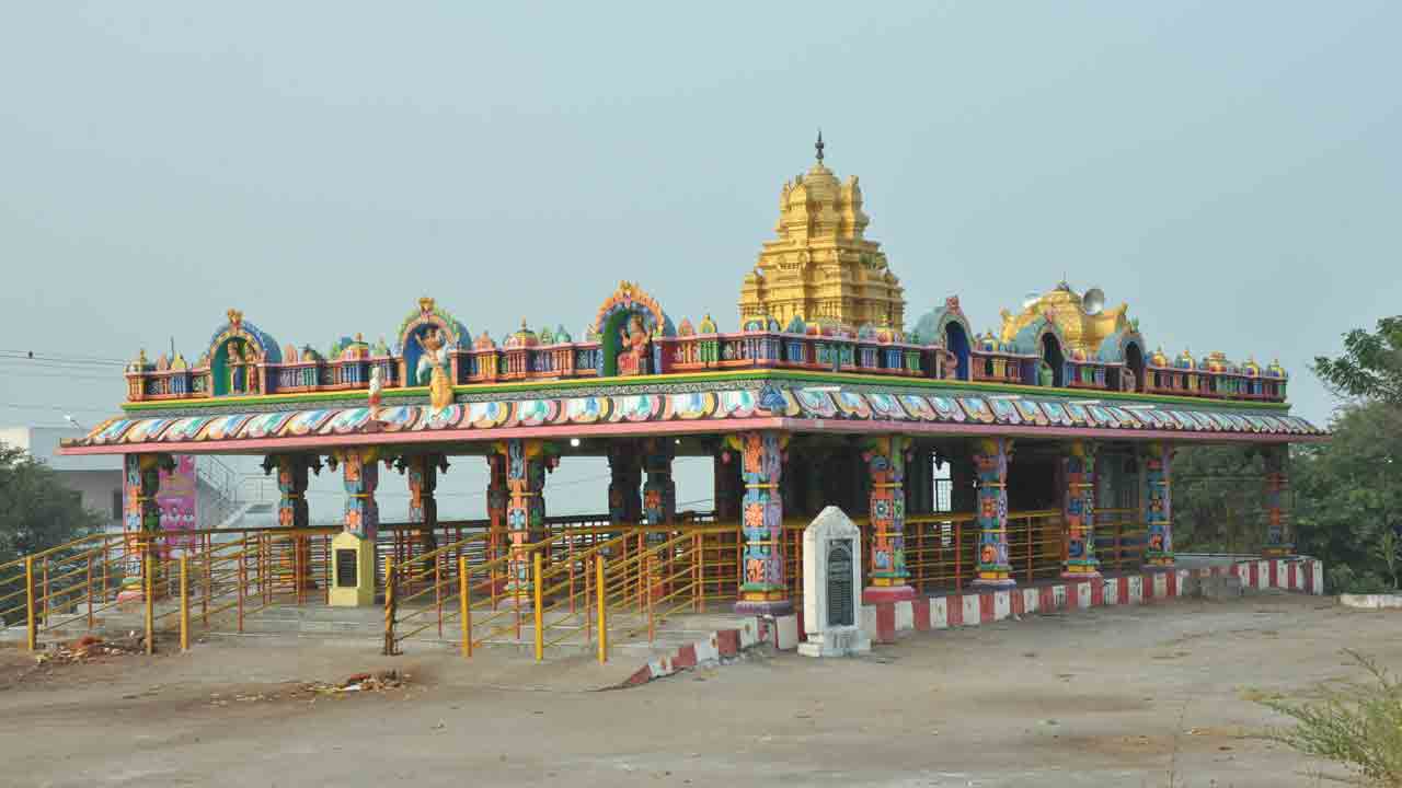 సర్వాంగ సుందరంగా