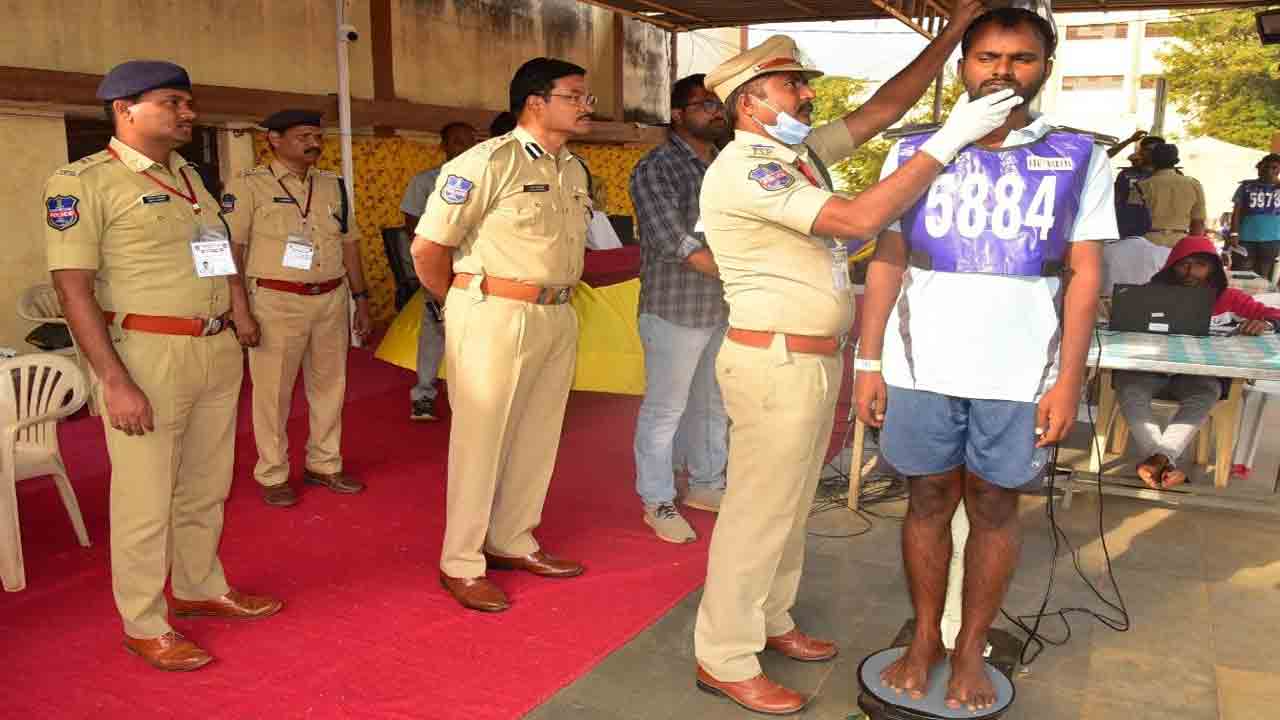 పోలీసు ఉద్యోగాలకు ఈవెంట్లు