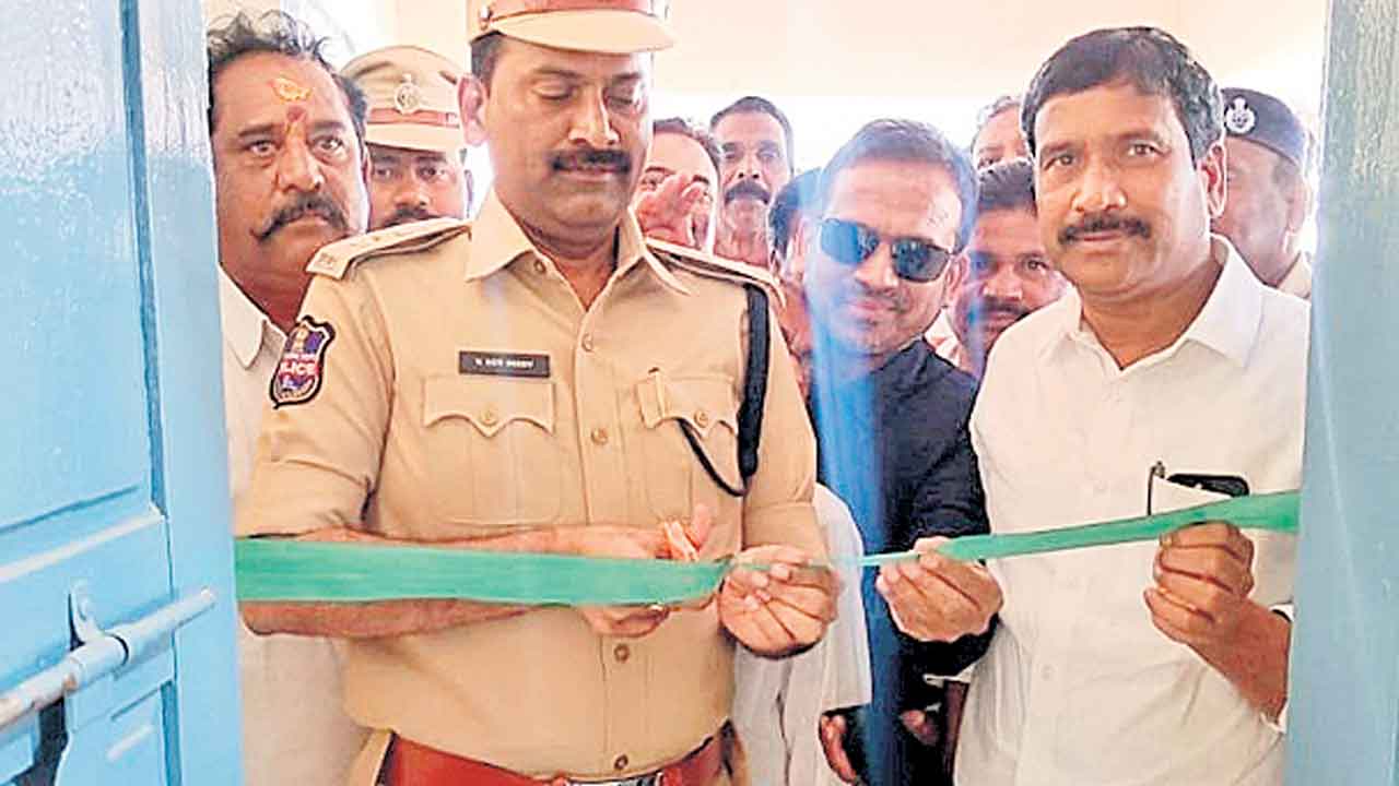 నేరాల నియంత్రణలో సీసీ కెమెరాలు కీలకపాత్ర