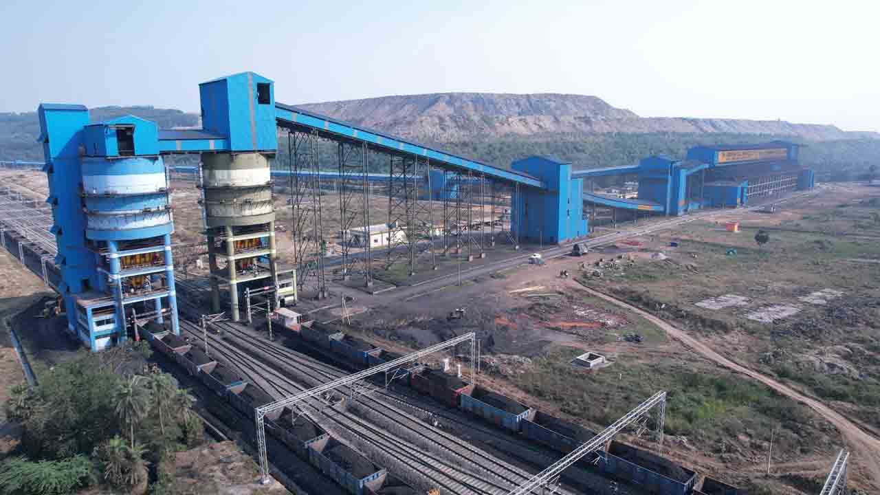 బొగ్గు ఉత్పత్తి, రవాణాలో సింగరేణి సరికొత్త రికార్డు