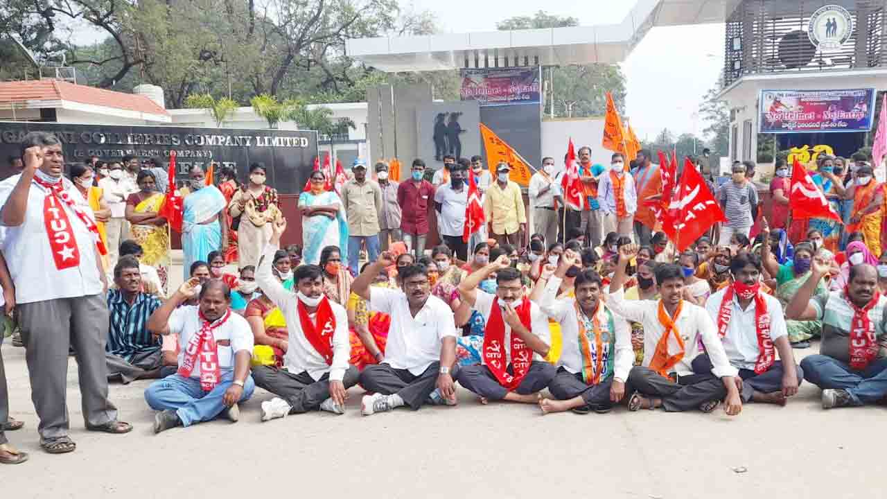 లోకసభ సాక్షిగా.. మోదీ మాట అబద్ధం