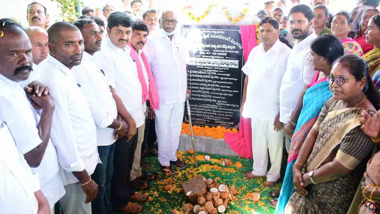 పేద విద్యార్థులకు కార్పొరేట్‌ స్థాయి విద్య