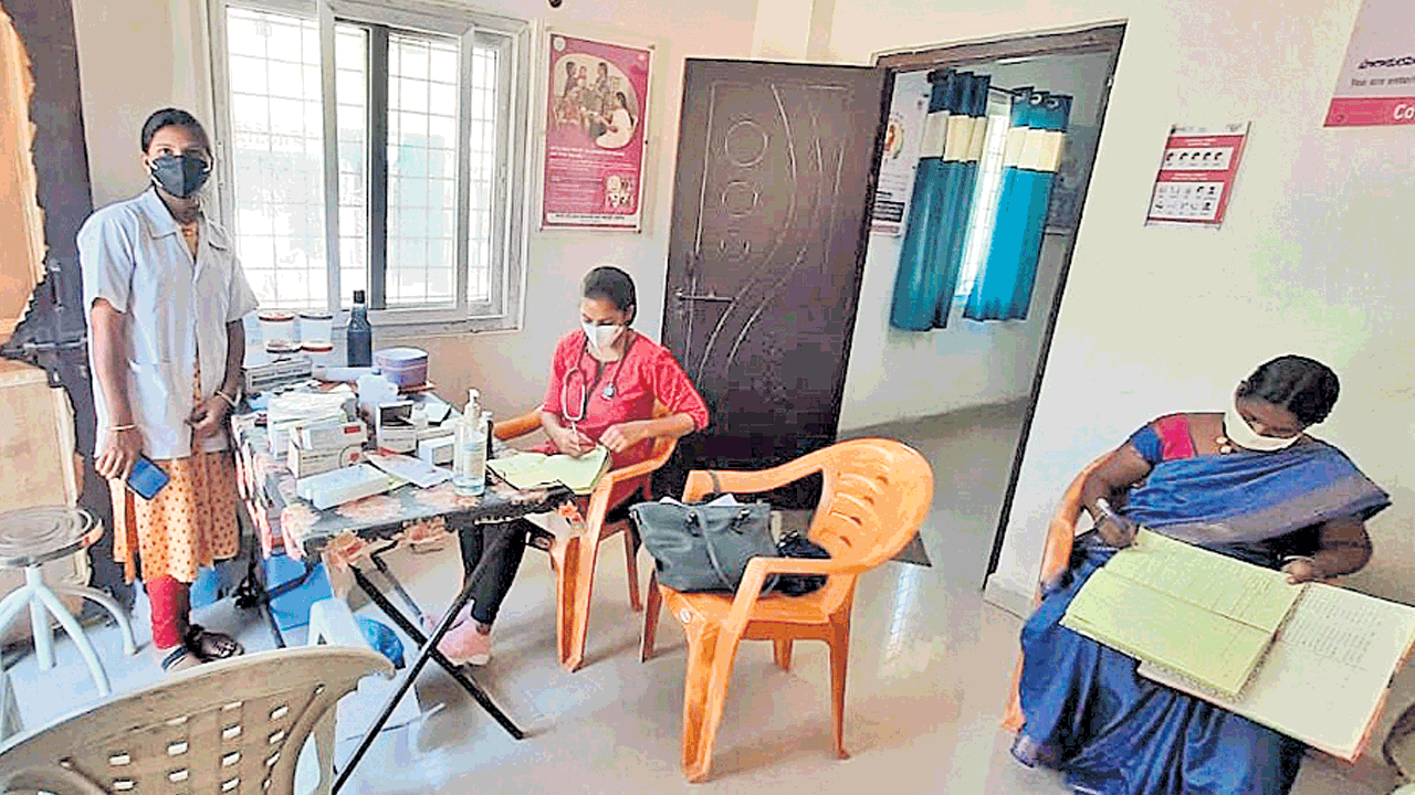 బస్తీలతో పేదలకు భరోసా