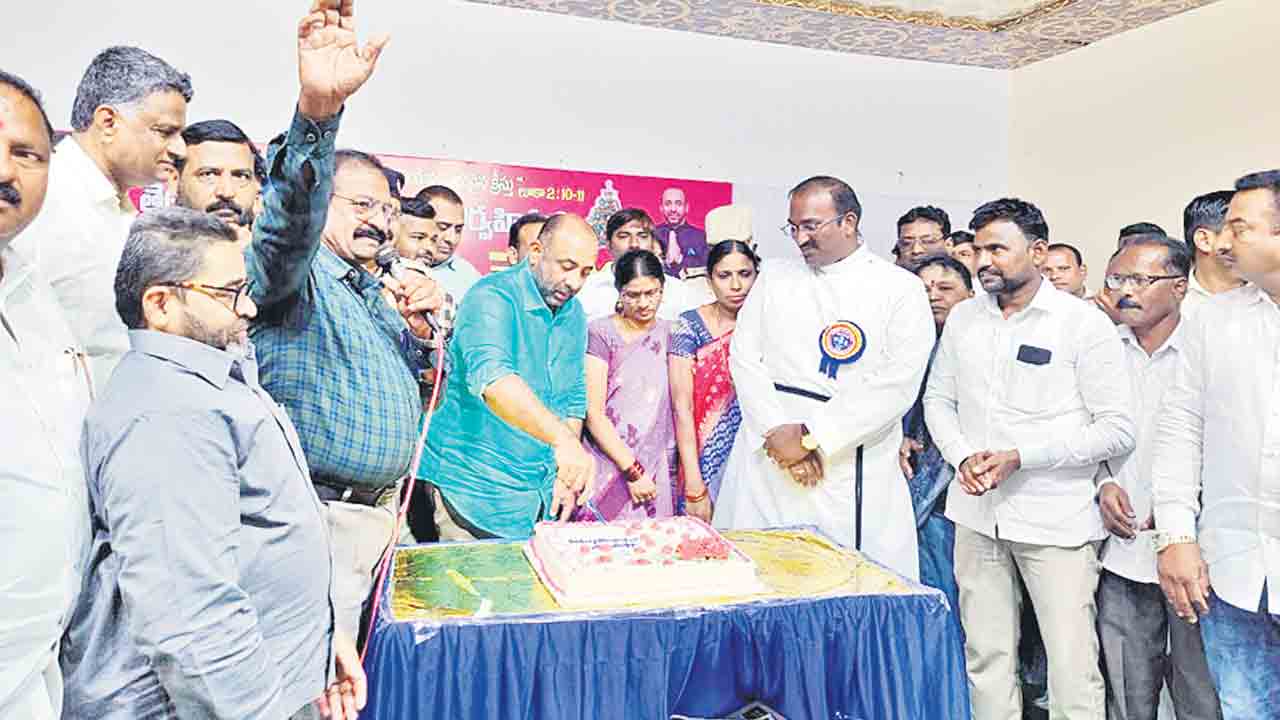 అందరి పండుగలకు సమాన ఆదరణ