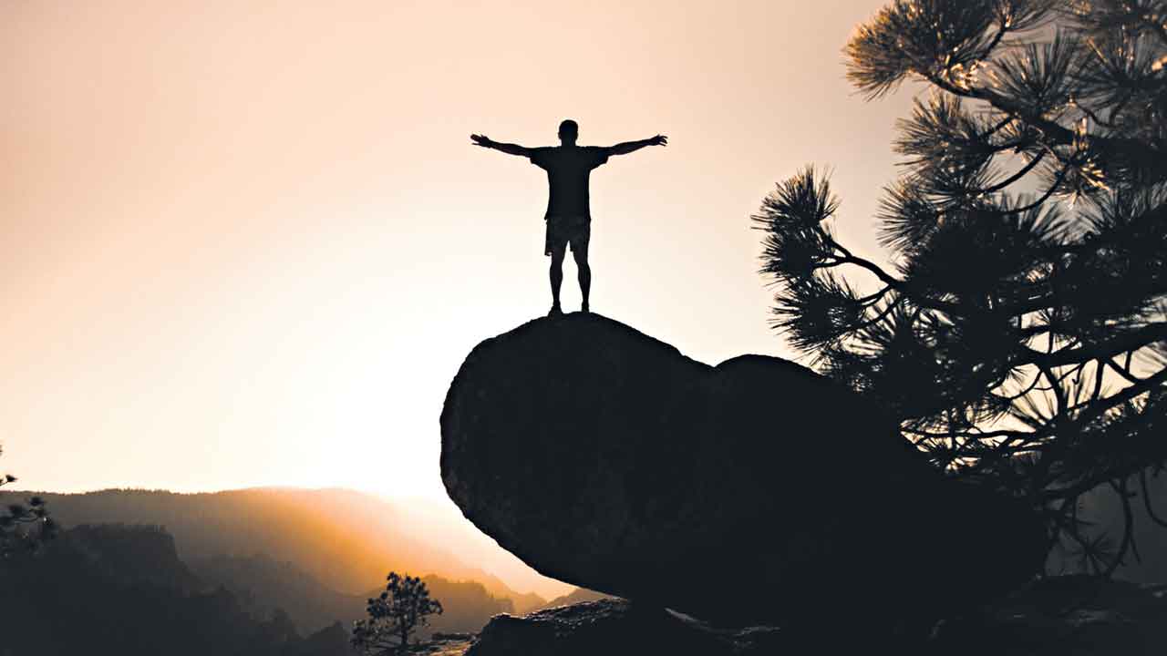 చిత్రమైన జీవితం