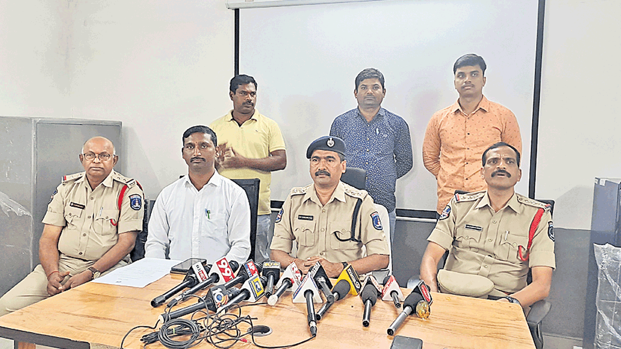 ఆలయాల్లో దొంగలు అరెస్టు