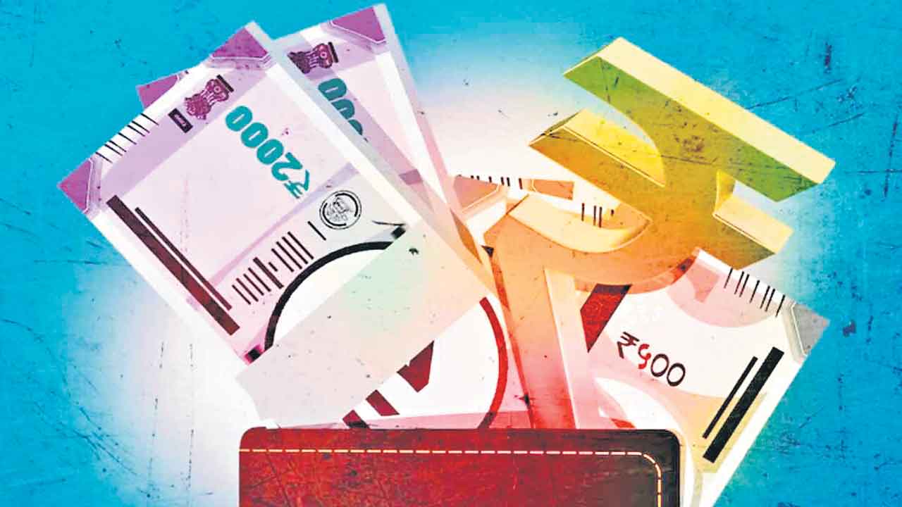 రుణగ్రహీతలపై వడ్డీల మోత