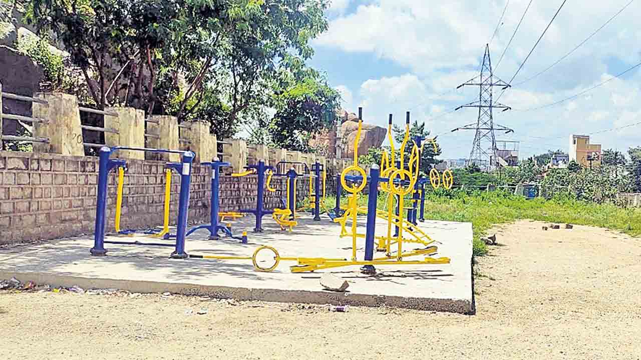 ఫిట్‌నెస్‌ కోసం ఓపెన్‌ జిమ్‌లు ..