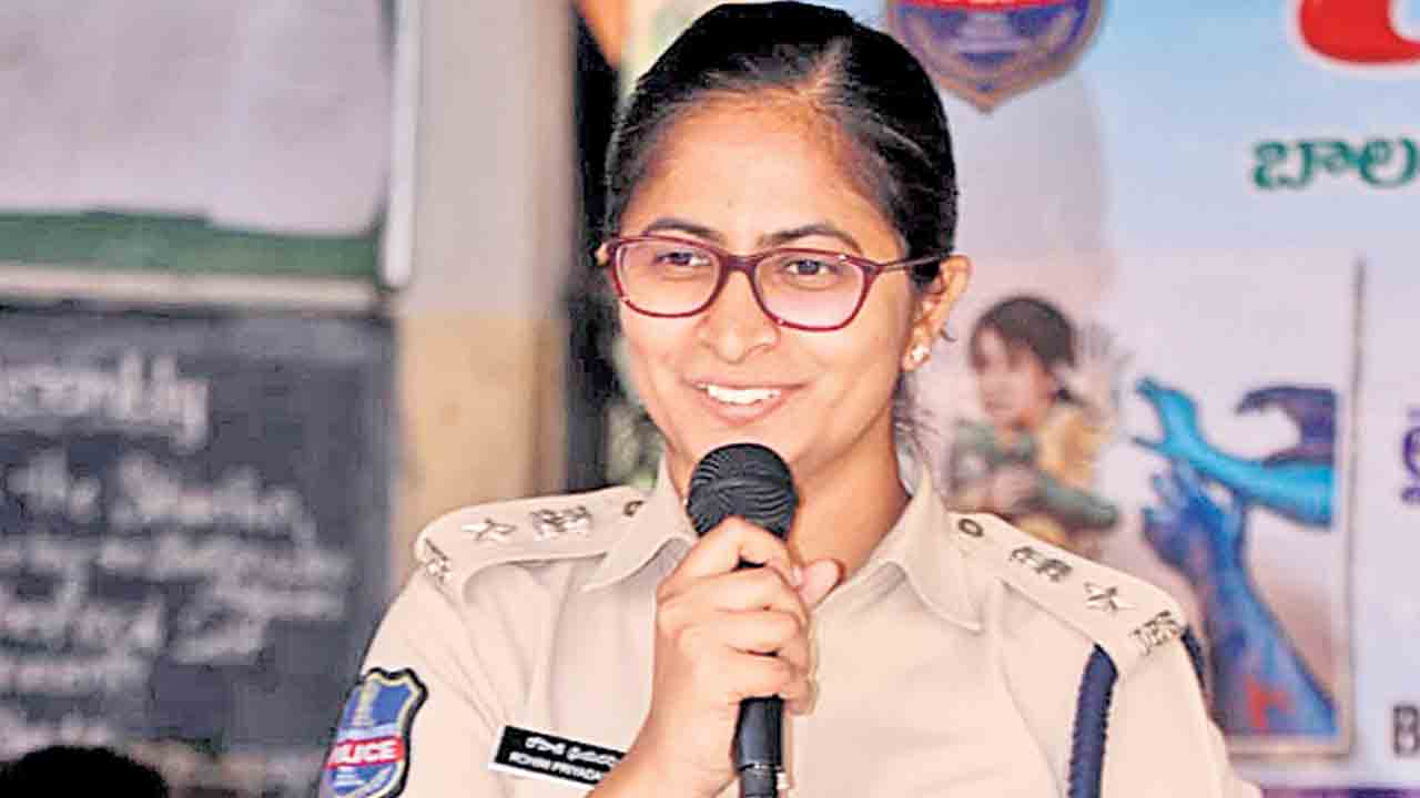 స్వశక్తితో ఎదగాలి