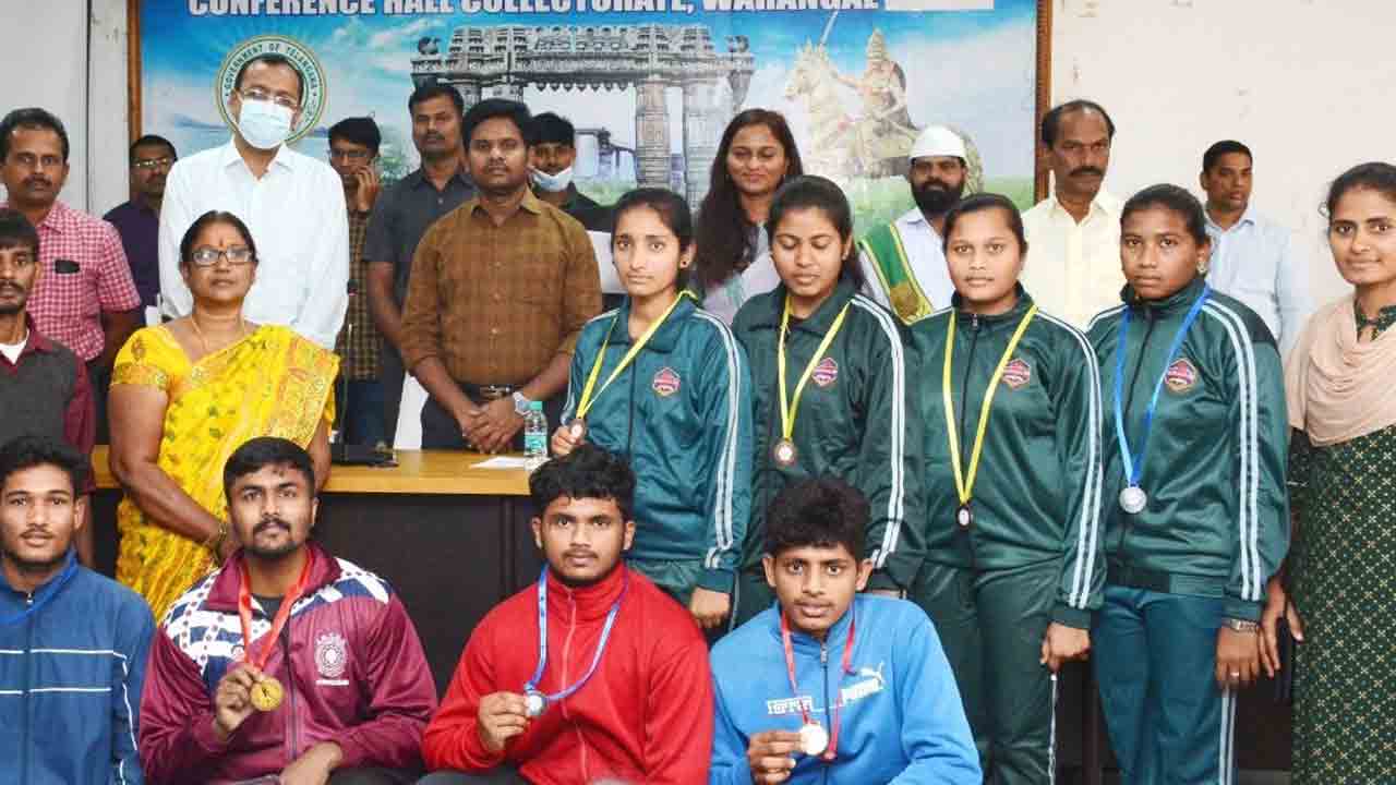 వినతులపై వెంటనే స్పందించాలి