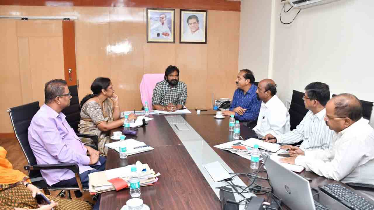 మన్యంకొండ గుట్టపైకి రోప్‌వే