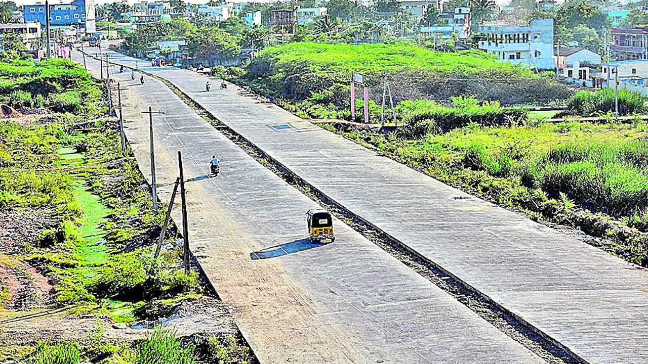 తూర్పు రోడ్లు సాఫీగా.. స్మార్ట్‌గా..