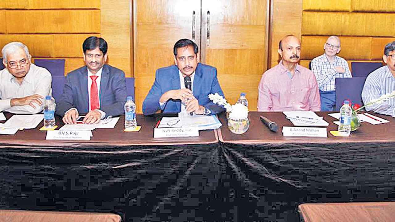 ఎయిర్‌పోర్ట్‌ మెట్రోపై ప్రీ-క్వాలిఫికేషన్‌ మీటింగ్‌