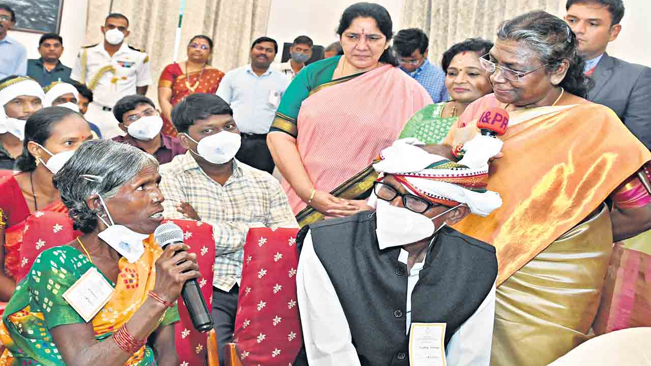 తెలంగాణలో ఆదివాసీ వికాసం: రాష్ట్రపతి ద్రౌపదీ ముర్ము