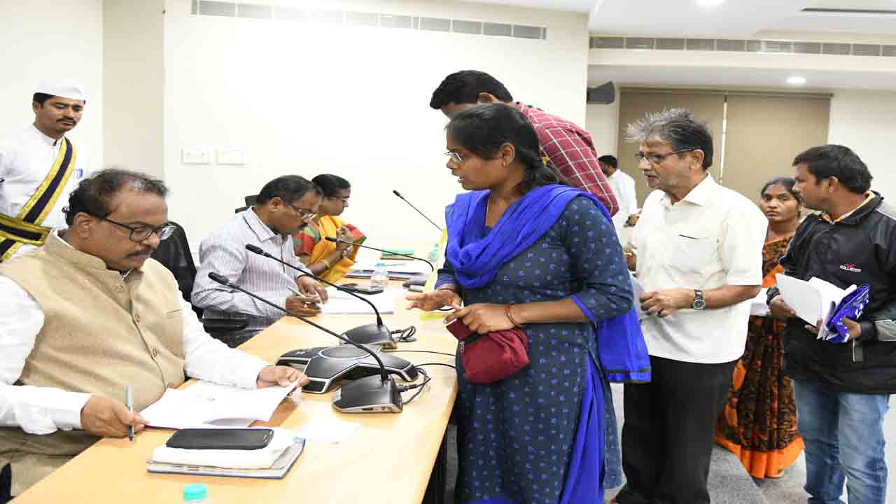 నూతనోత్సాహంతో పనిచేద్దాం