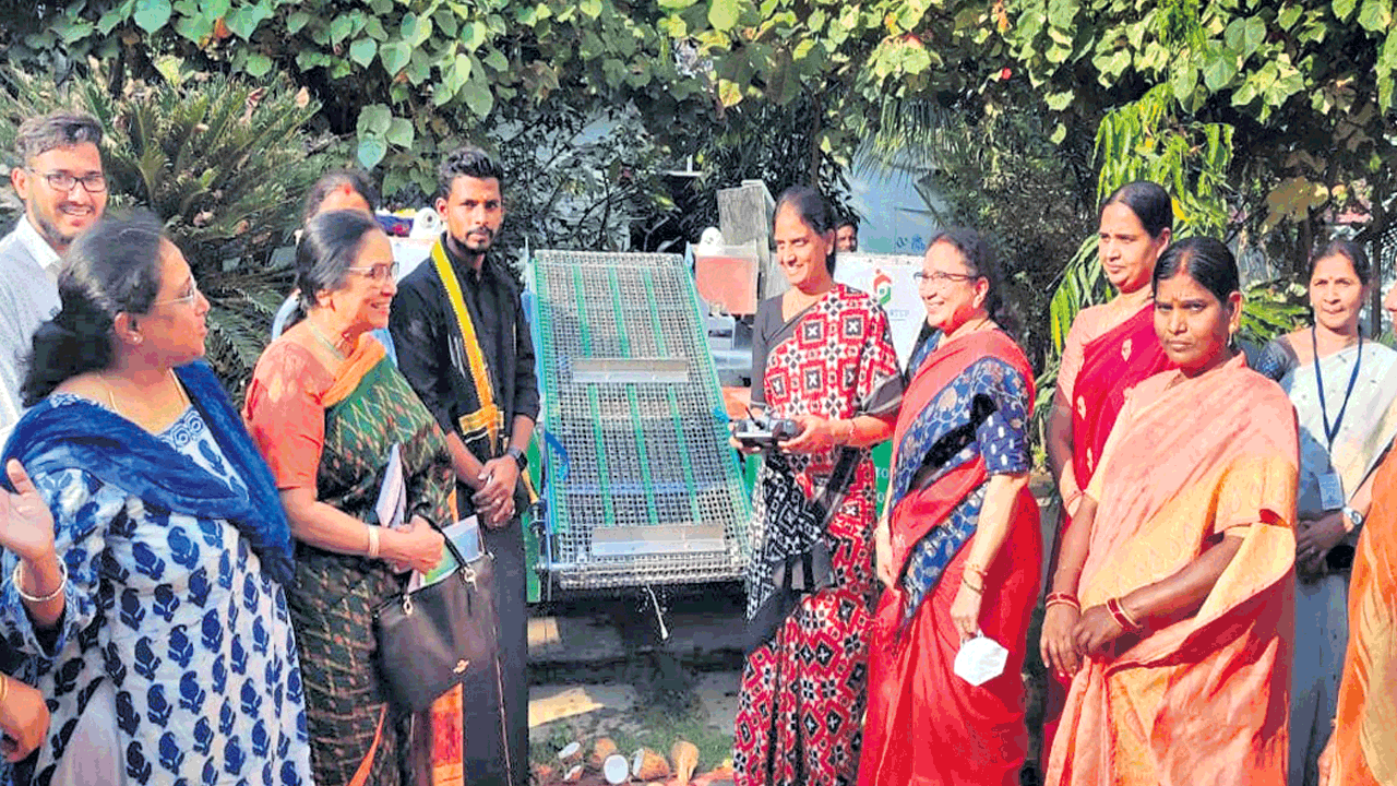 టీ హబ్‌, వీ హబ్‌తో సత్ఫలితాలు