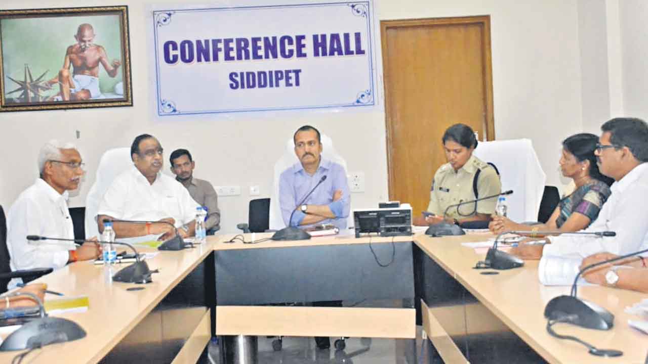 గౌరవెల్లి ప్రాజెక్టును త్వరగా పూర్తి చేయాలి