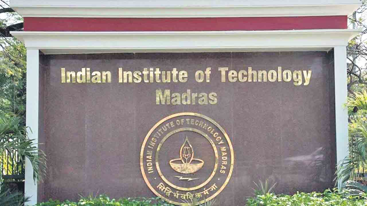 ఐఐటీ విద్యార్థులకు భారీ ప్యాకేజీలు