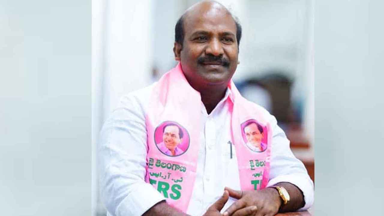 మన ఊరు-మన బడి పనుల్లో వేగం పెంచాలి