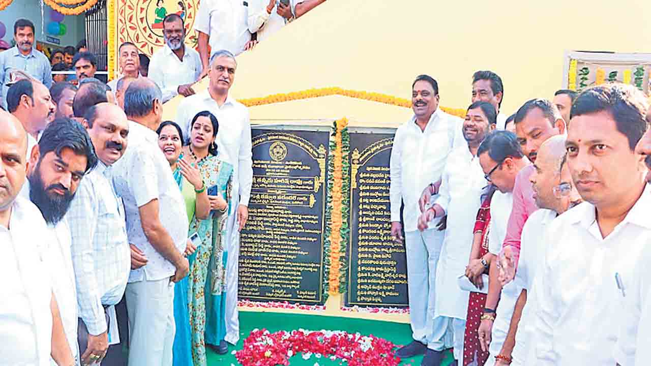 మణికొండలో ‘బస్తీ దవాఖాన’ను ప్రారంభించిన మంత్రి హరీశ్‌రావు