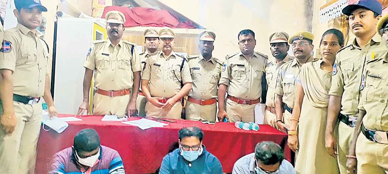 నకిలీ మద్యం రాకెట్‌లో ముగిసిన దర్యాప్తు