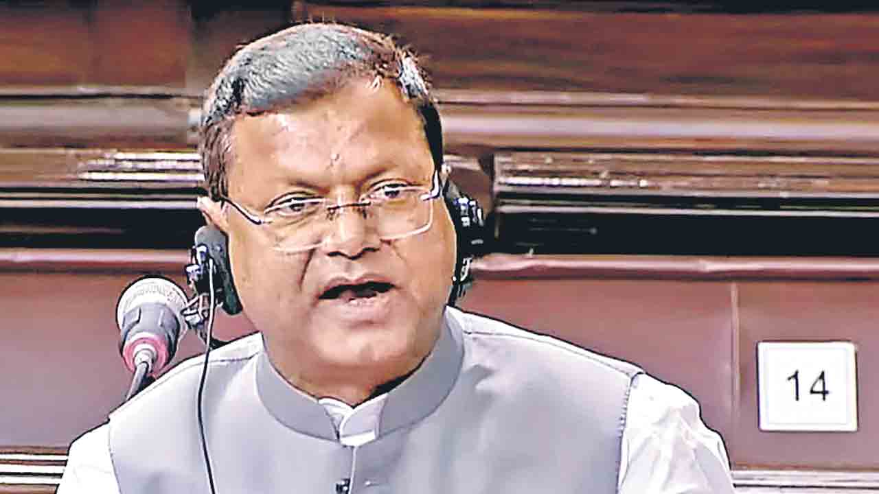 పెన్షనర్‌ ఆశలపై నీళ్లు.. ఈపీఎఫ్‌వో కనీస పింఛన్‌ పెంపునకు ‘నో’