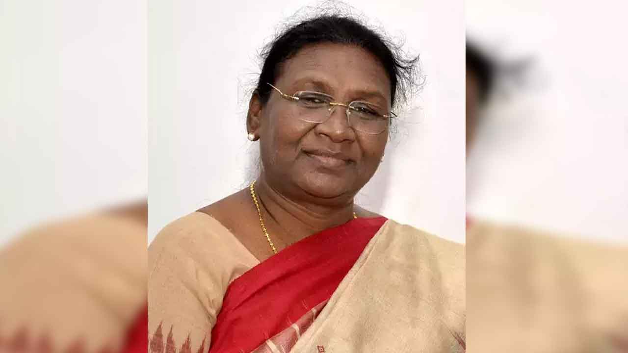 రాములోరి సన్నిధికి రాష్ట్రపతి ద్రౌపది ముర్ము