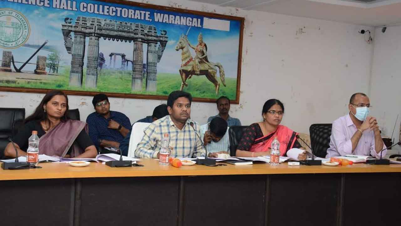 మౌలిక వసతుల కల్పనపై నిర్లక్ష్యం వద్దు