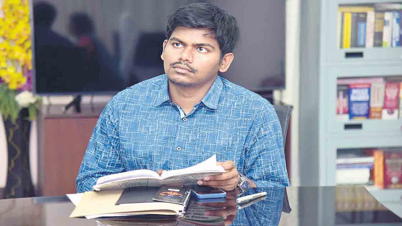 పంచాయతీ కార్యదర్శులకు క్విజ్‌ పోటీలు