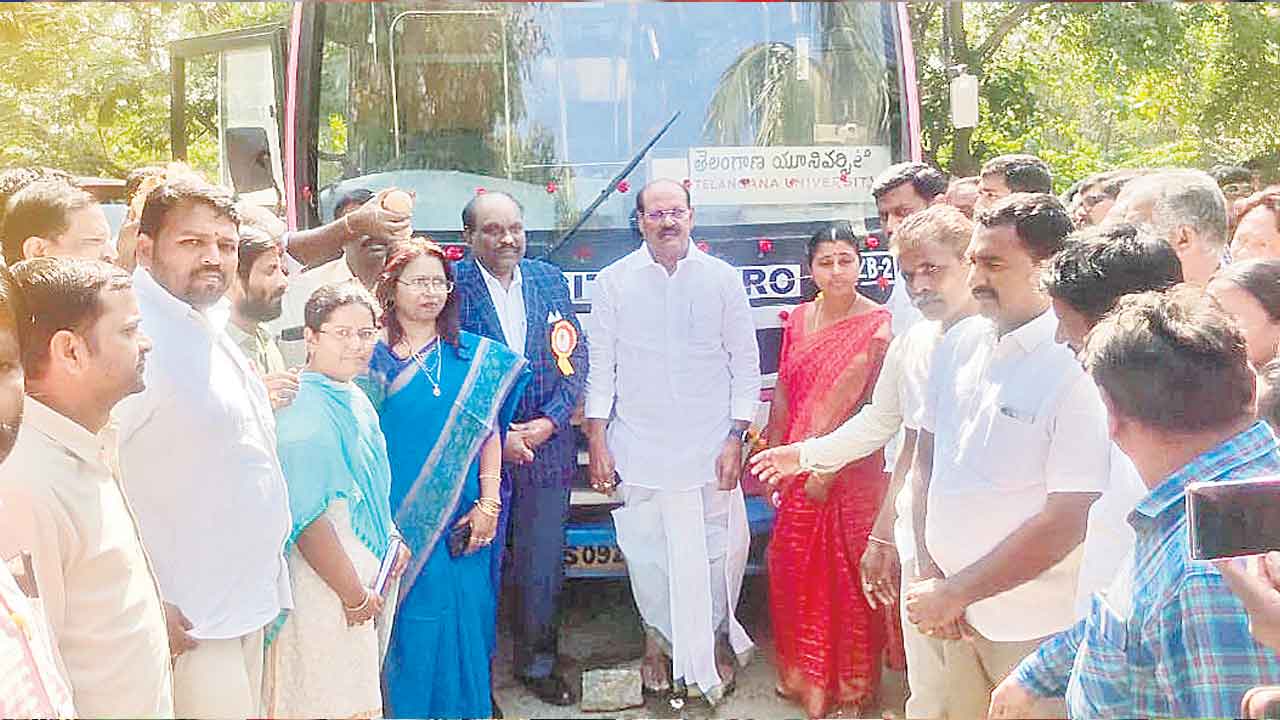 ఆర్టీసీ సేవలను వినియోగించుకోవాలి