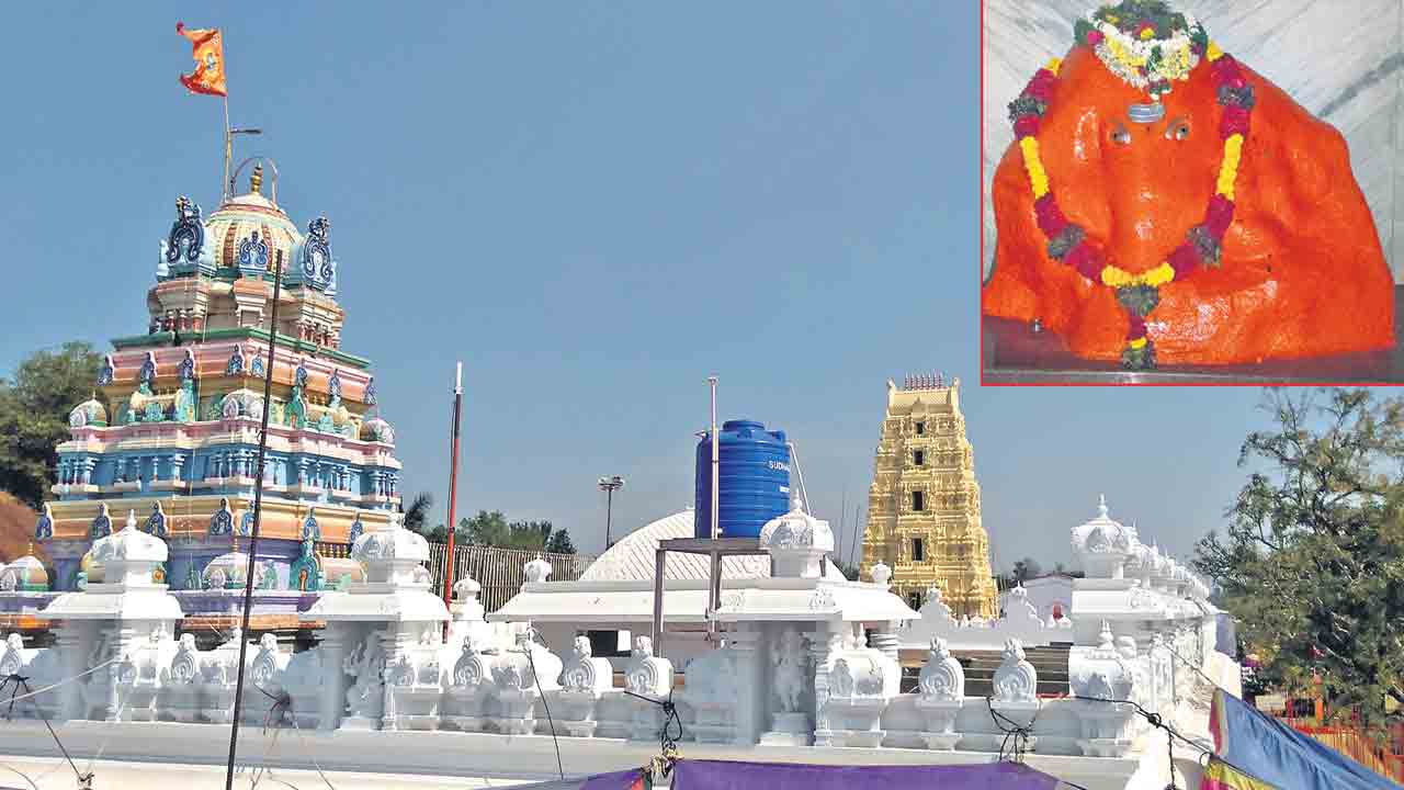 సింధూర శోభిత.. సిద్ధి వినాయక