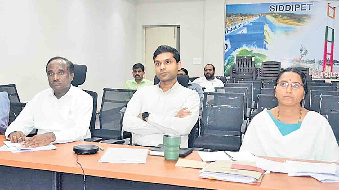 క్రీడా ప్రాంగణాలు శుభ్రంగా ఉంచుకోవాలి