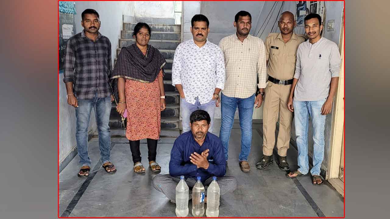 బైండోవర్ అతిక్రమించిన వ్యక్తికి సంవత్సరం జైలు