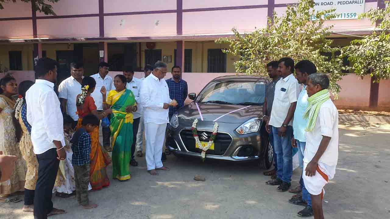 దళిత కుటుంబాల్లో వెలుగులు