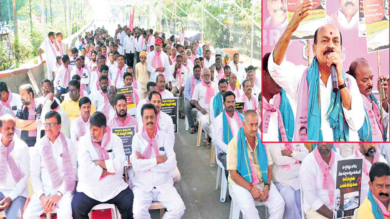 మోదీ సర్కార్‌పై అన్నదాతల ఆగ్రహం