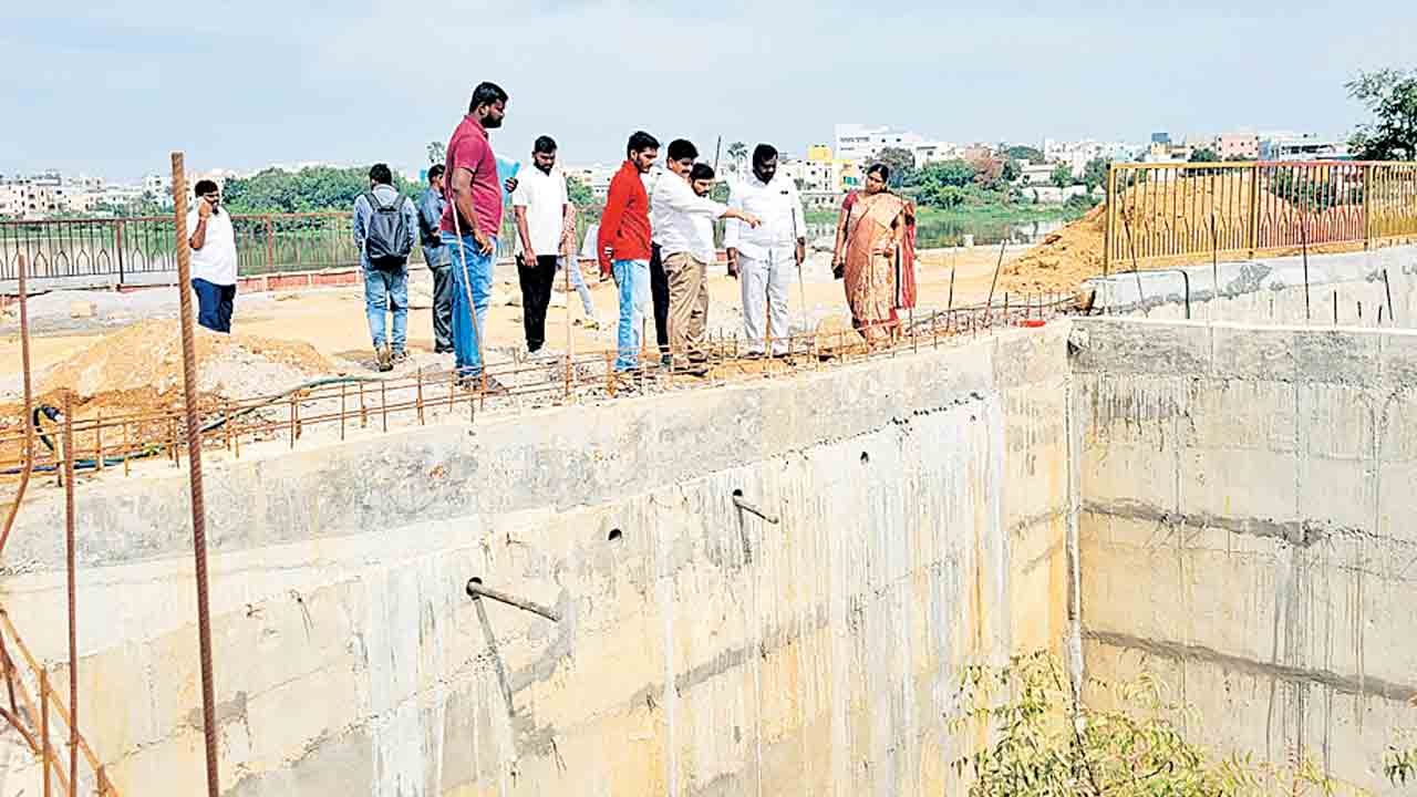 ‘పెద్ద చెరువు’ సుందరీకరణ