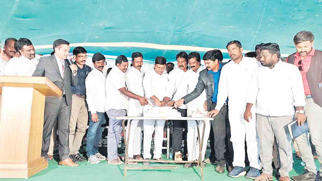 సర్వమత సామరస్యానికి ప్రతీక తెలంగాణ