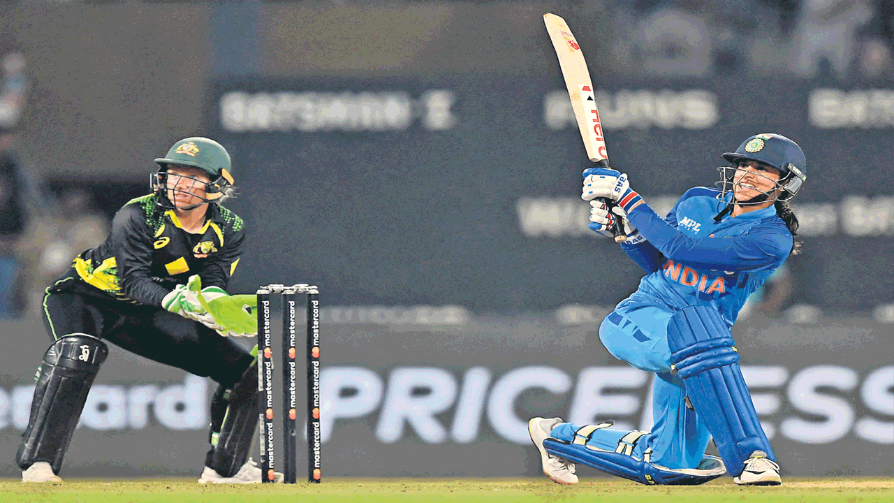 సూపర్‌ విక్టరీ.. ఉత్కంఠ పోరులో ఆసీస్‌పై భారత్‌ జయభేరి