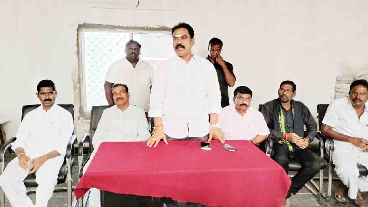 సీఎం సభకు తరలిరావాలి