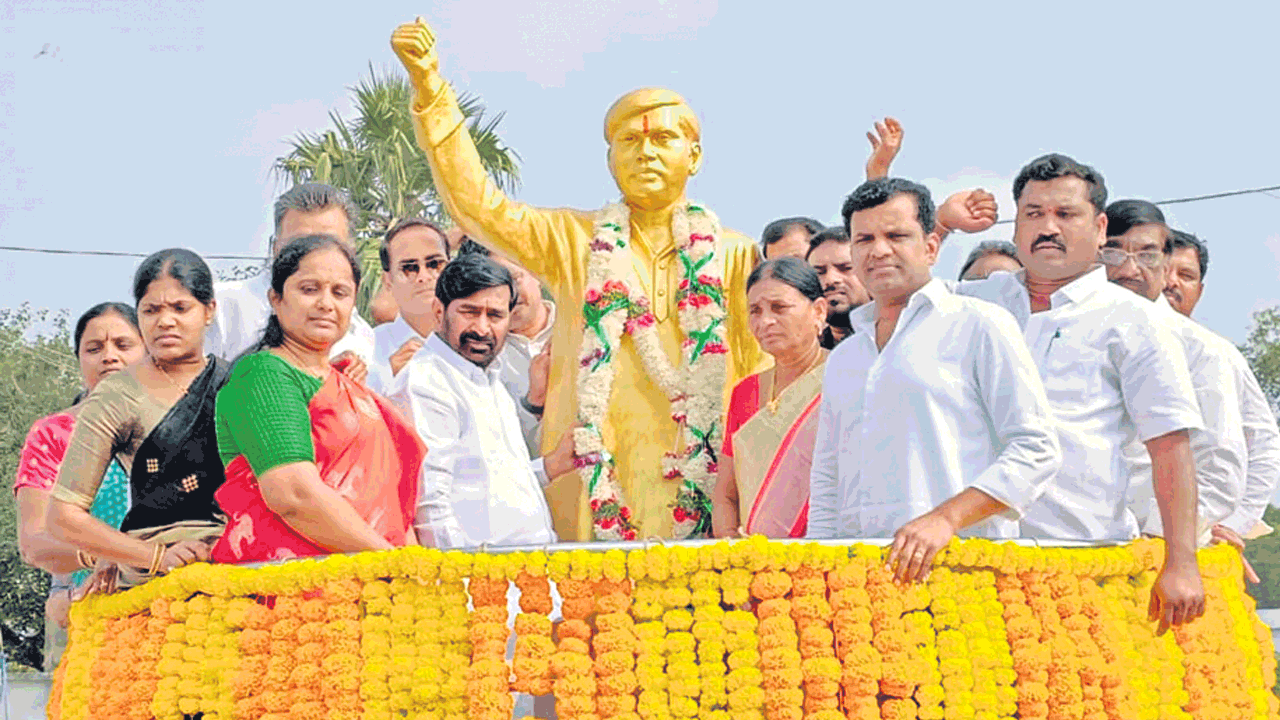శ్రీకాంతాచారి త్యాగం మరువలేనిది