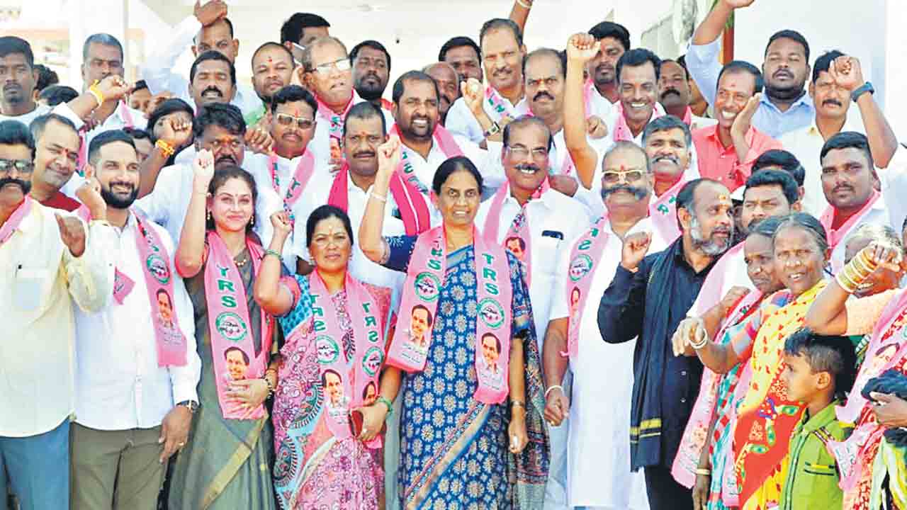 బీజేపీ,కాంగ్రెస్‌ పార్టీలకు మనుగడ లేదు