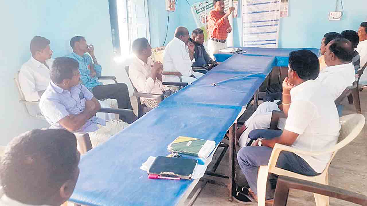 ఆయిల్పామ్ సాగుపై అవగాహన