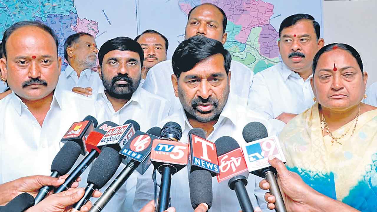 బీజేపీ, మోదీపై రైతుల తిరుగుబాటే
