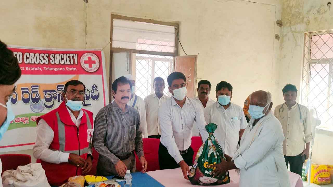 కుష్టువ్యాధి గ్రస్తులకు సేవలు చేయడం ఎంతో గొప్ప