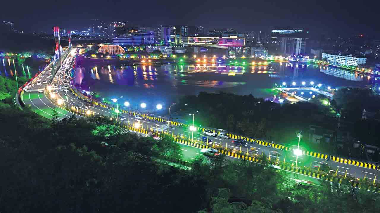 హైదరాబాద్‌ పవర్‌ఫుల్ ఐలాండ్‌