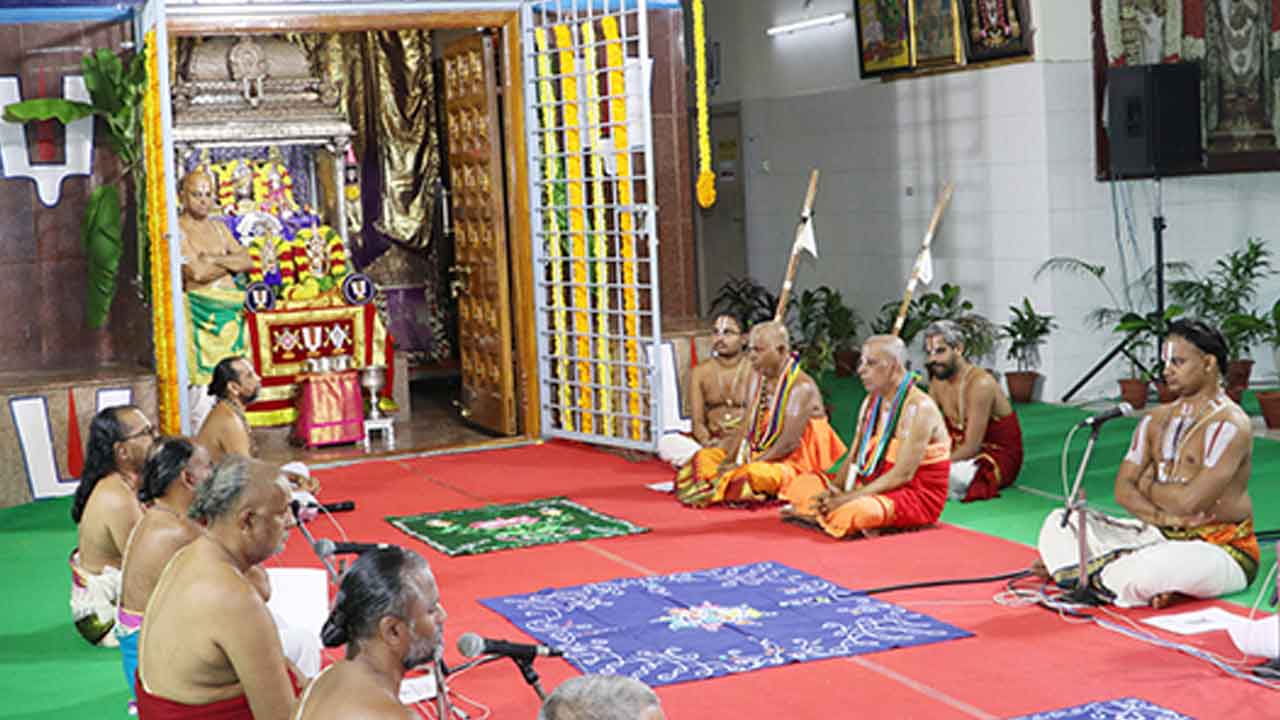 శ్రీవారి ఆలయంలో సుప్రభాతం స్థానంలో తిరుప్పావై