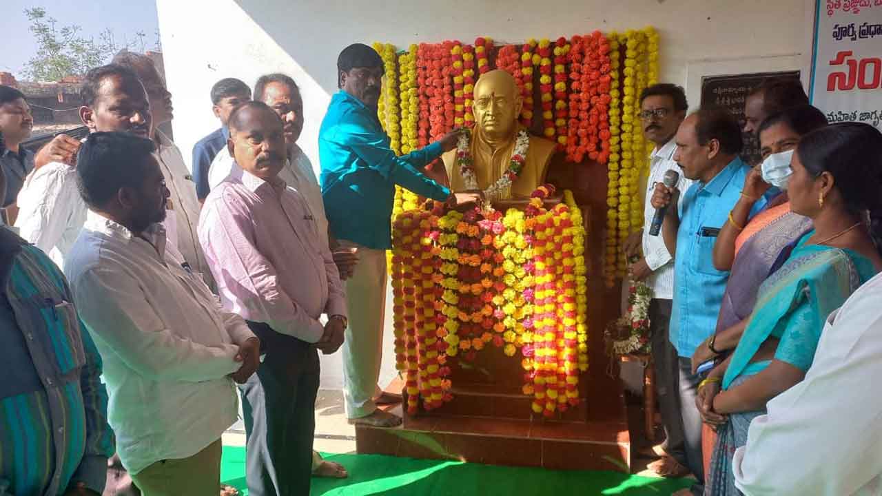 ఆర్థిక సంస్కరణల పితామహుడు పీవీ