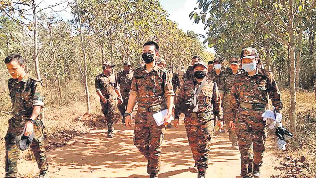 అడవుల అభివృద్ధి భేష్.. ఫారెస్ట్ ట్రైనీ అధికారుల ప్రశంస