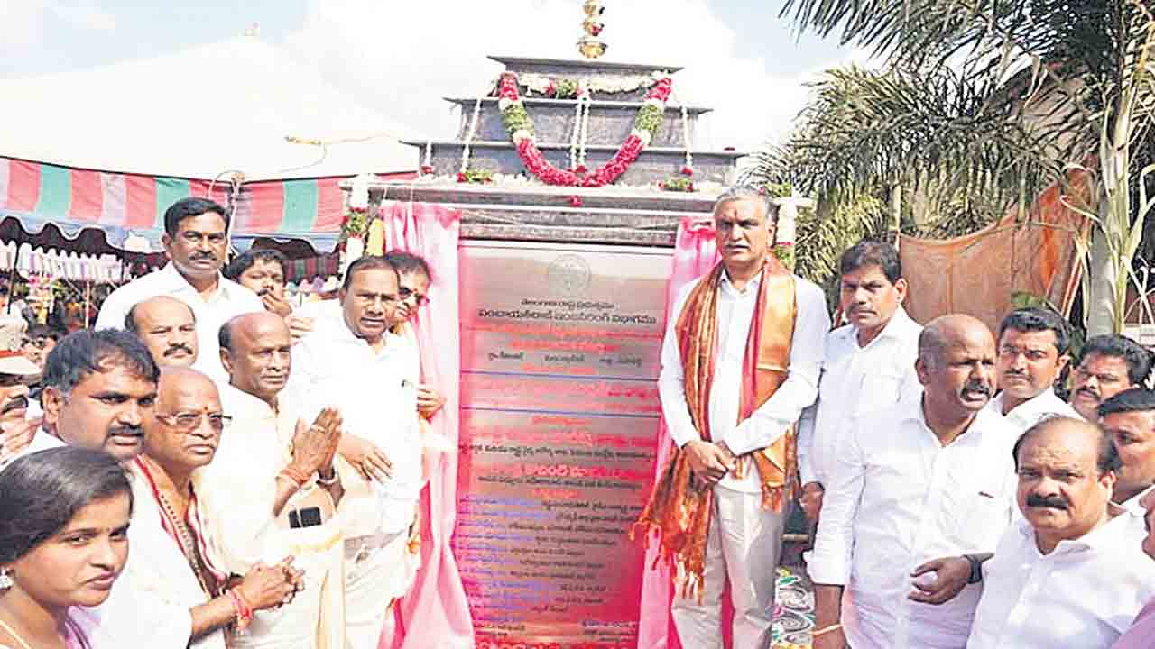 సిద్ధివినాయక ఆలయాభివృద్ధికి కృషి